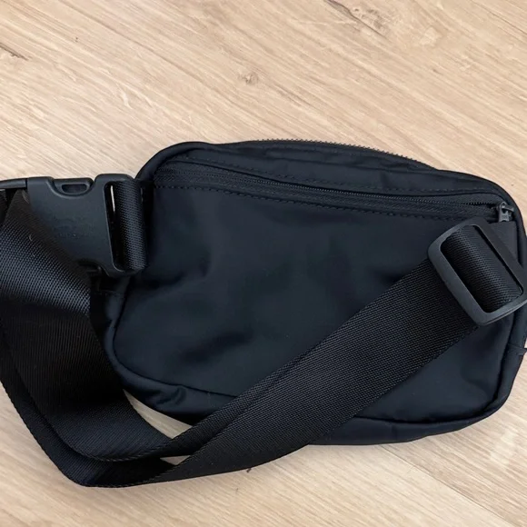 lululemon athletica Black Belt Bag for Men - Picture 3 of 3
